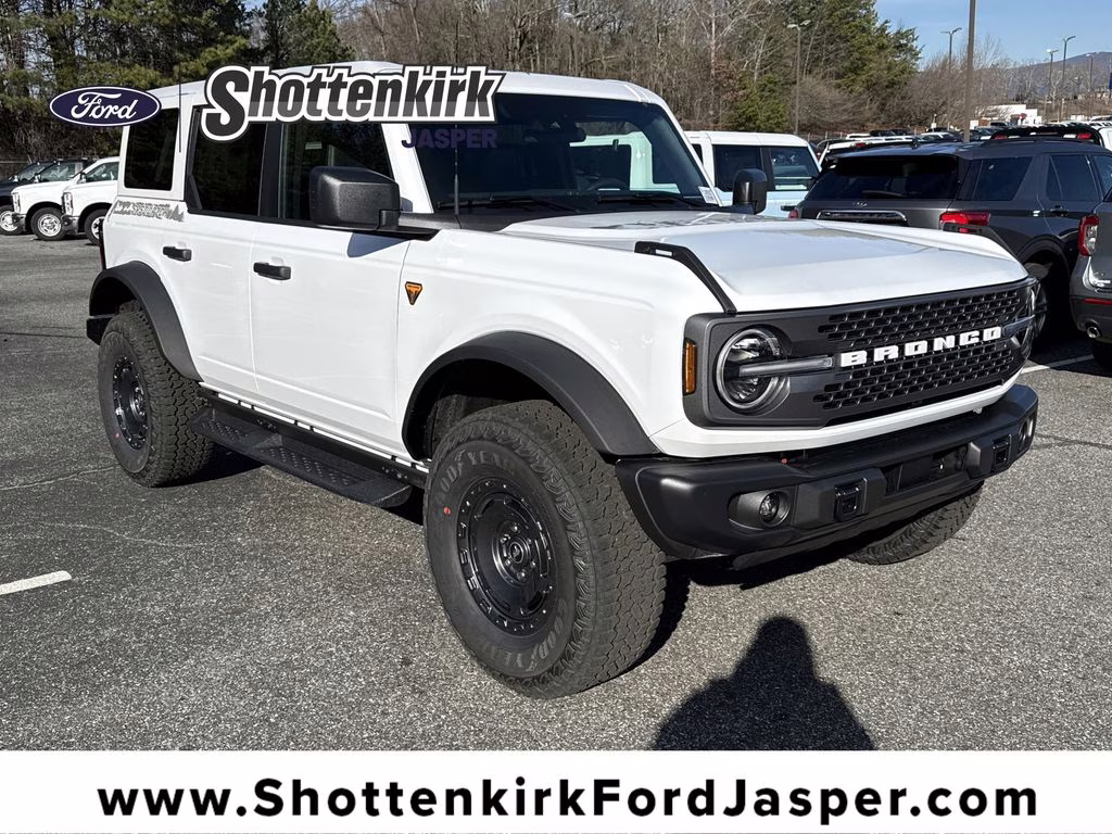 2025 Oxford White Ford Bronco Badlands 4X4 SUV