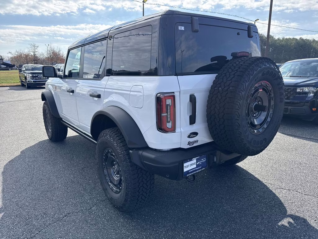 2025 Oxford White Ford Bronco Badlands 4X4 SUV