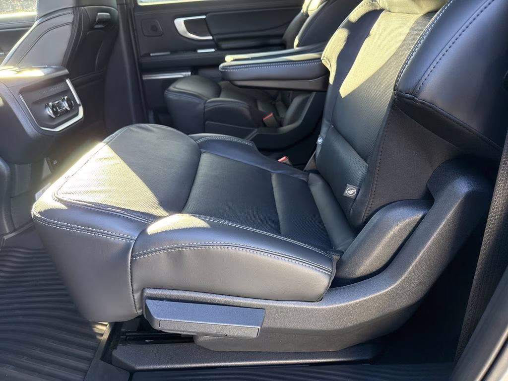 2025 Oxford White Ford Expedition Max Platinum 4X4 SUV