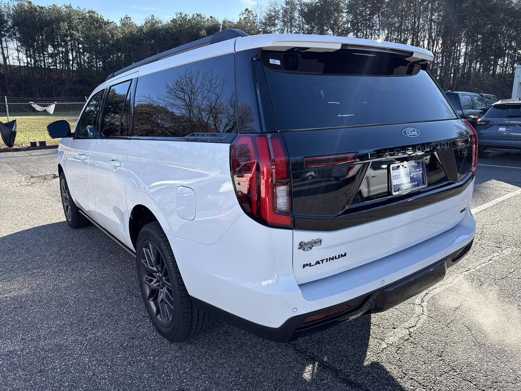 2025 Oxford White Ford Expedition Max Platinum 4X4 SUV