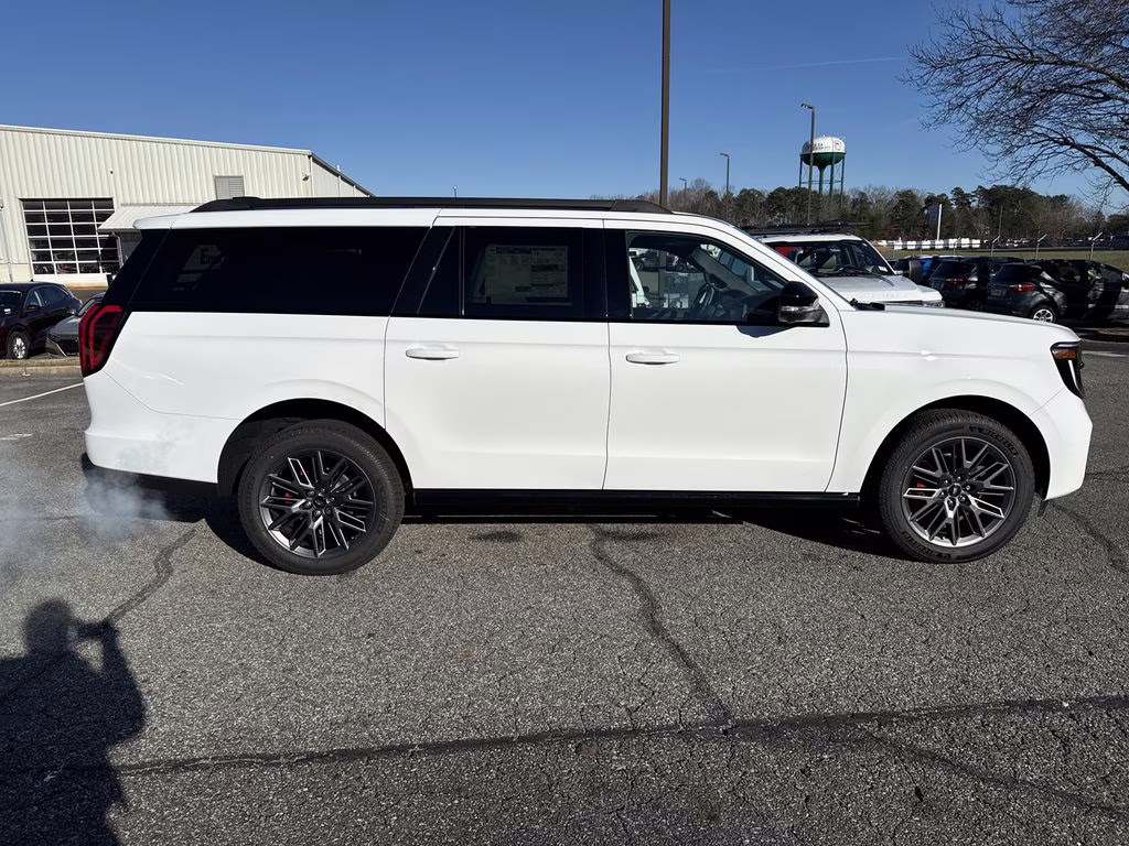 2025 Oxford White Ford Expedition Max Platinum 4X4 SUV