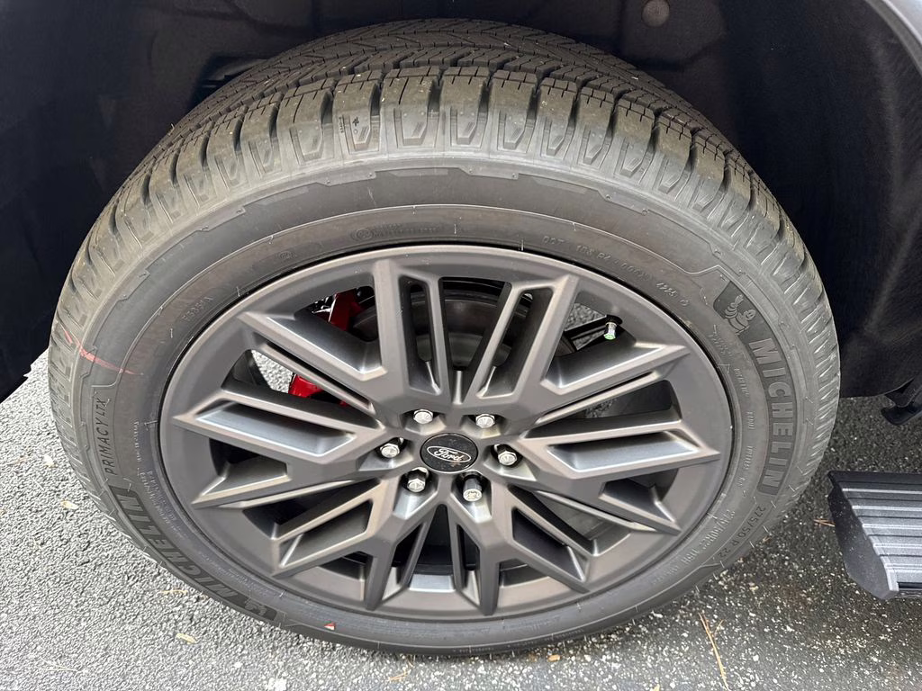 2025 Oxford White Ford Expedition Platinum 4X4 SUV