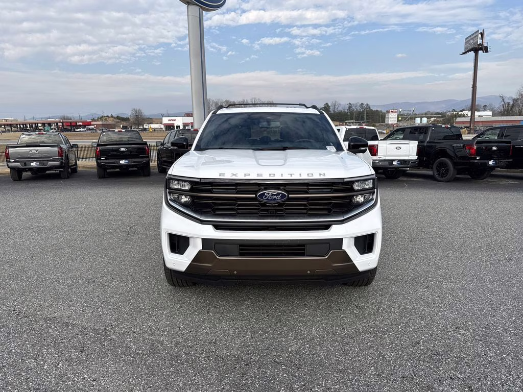 2026 Oxford White Ford Expedition King Ranch 4X4 SUV