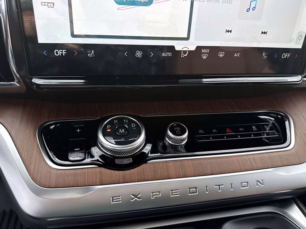 2026 Oxford White Ford Expedition King Ranch 4X4 SUV