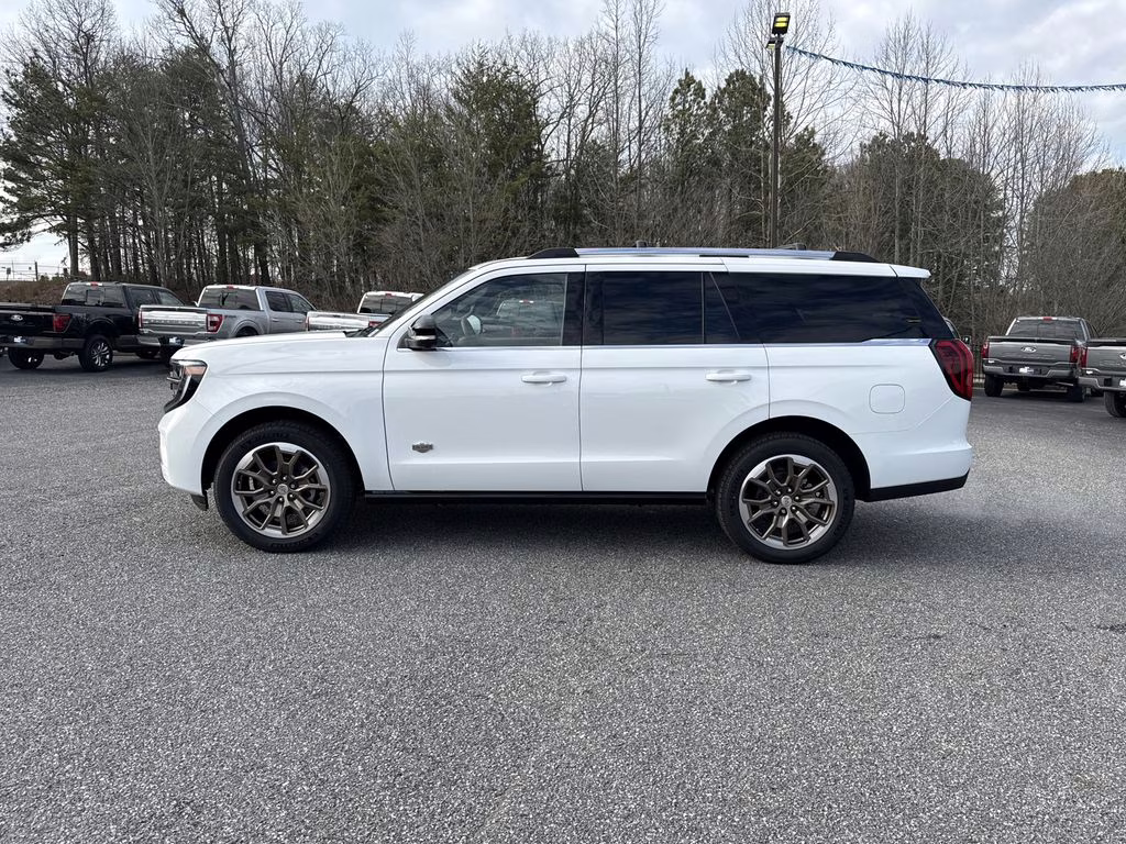 2026 Oxford White Ford Expedition King Ranch 4X4 SUV