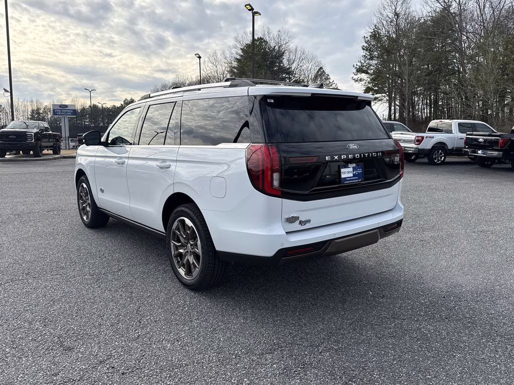2026 Oxford White Ford Expedition King Ranch 4X4 SUV