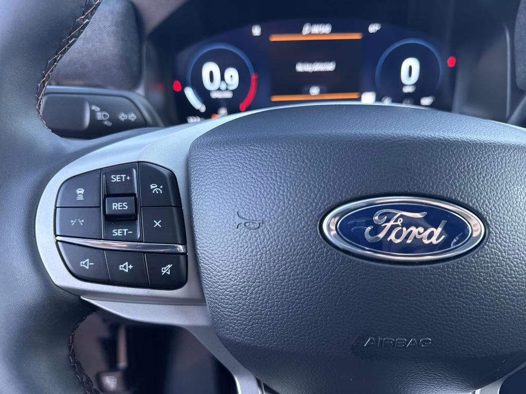 2026 Agate Black Metallic Ford Explorer Active RWD SUV