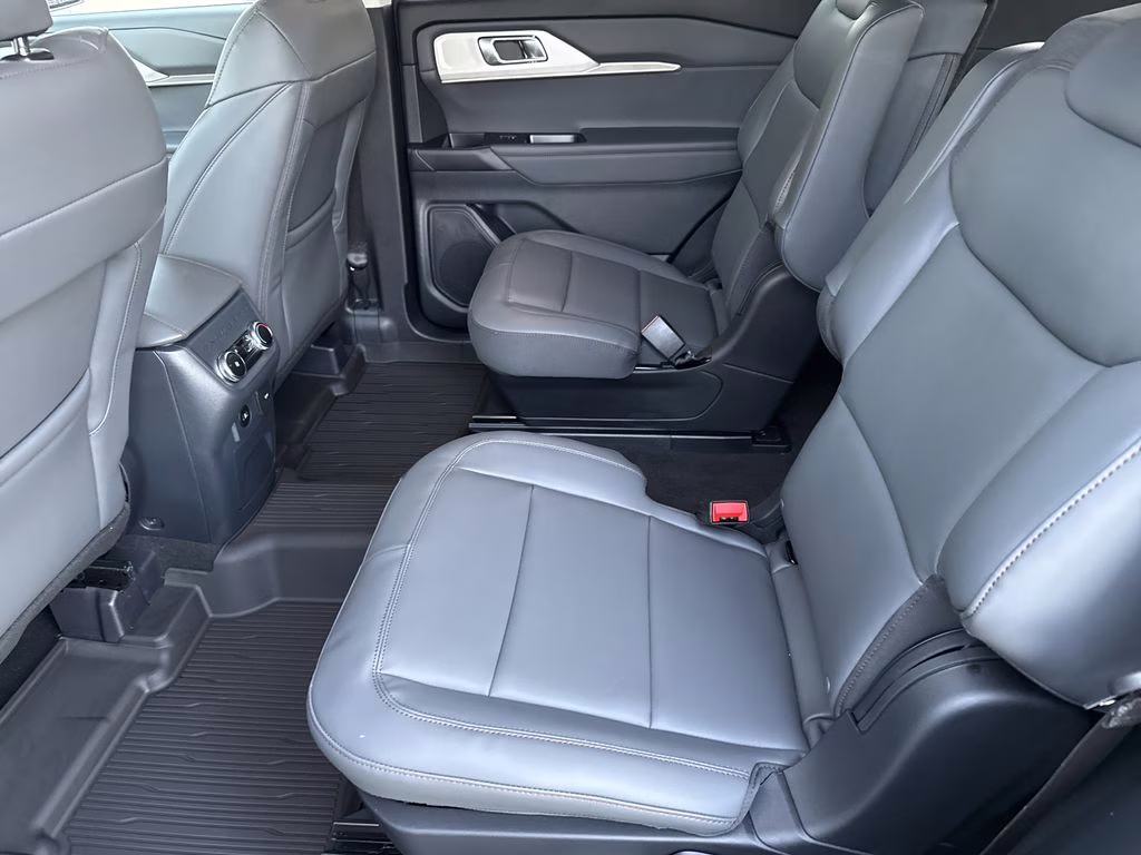 2026 Carbonized Gray Metallic Ford Explorer Active RWD SUV