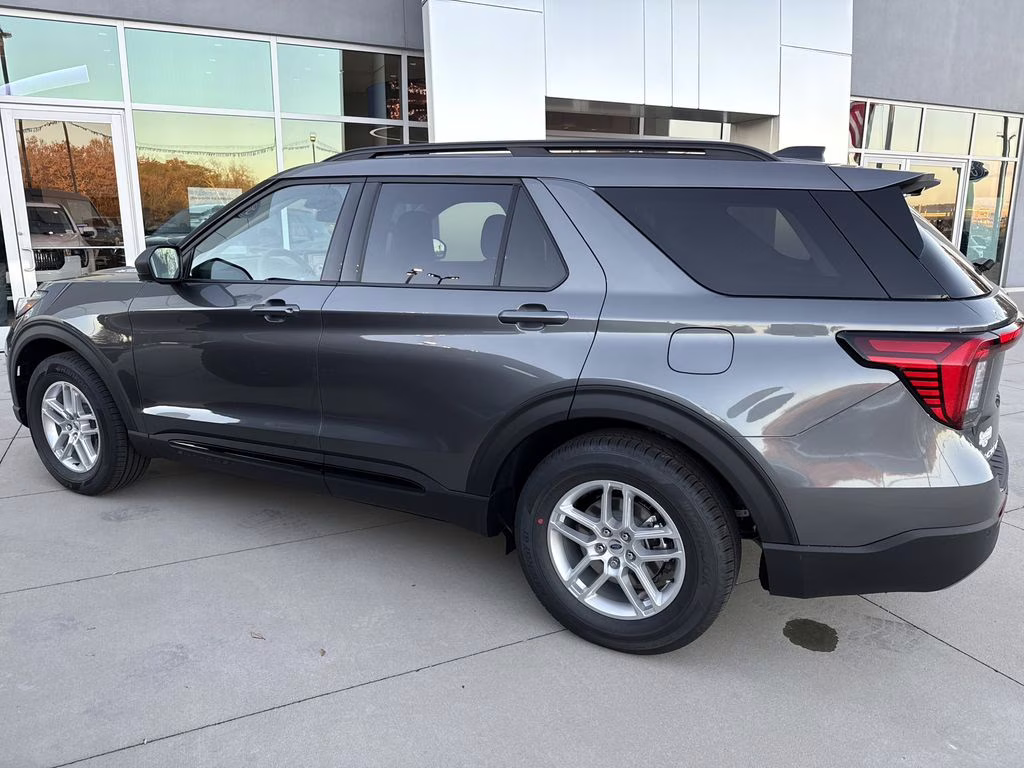 2026 Carbonized Gray Metallic Ford Explorer Active RWD SUV