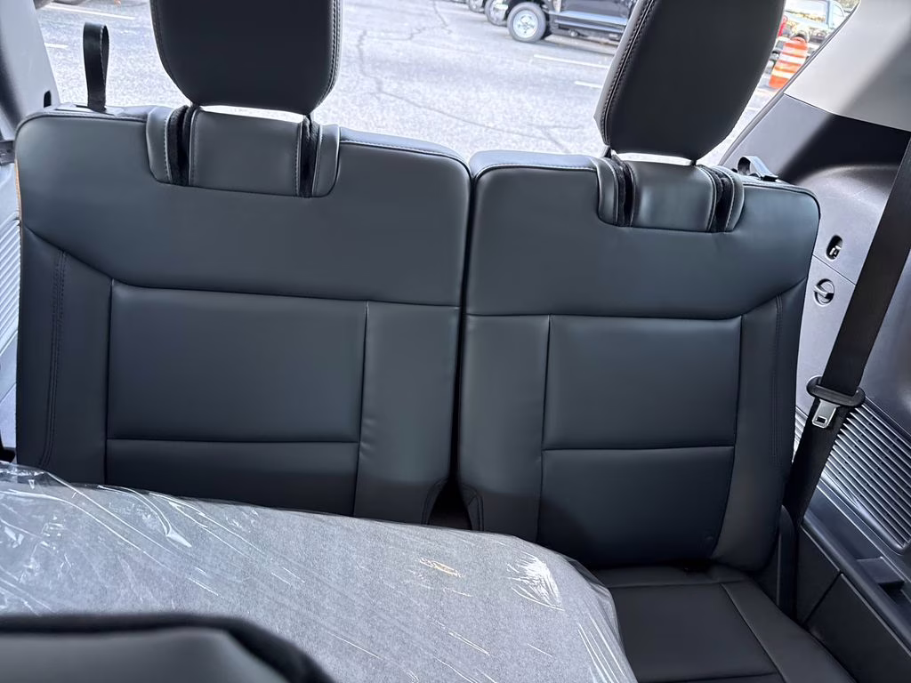 2026 Star White Metallic Tri-Coat Ford Explorer Active RWD SUV