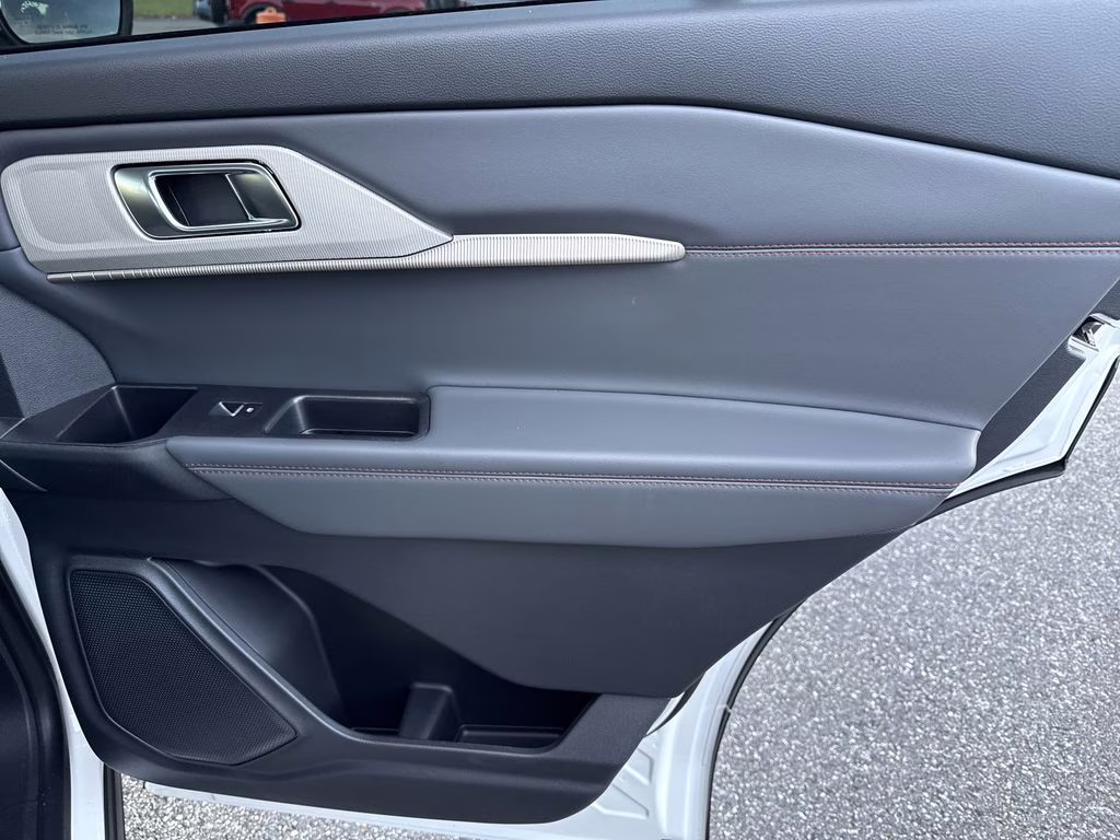 2026 Star White Metallic Tri-Coat Ford Explorer Active RWD SUV