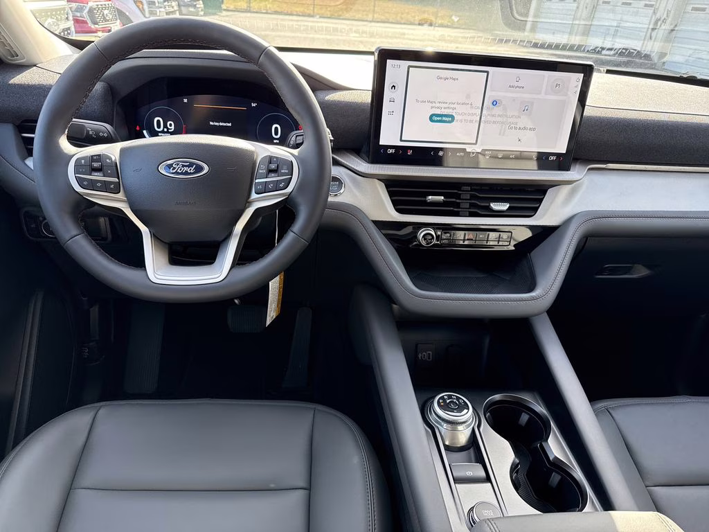 2026 Space White Metallic Ford Explorer Active RWD SUV