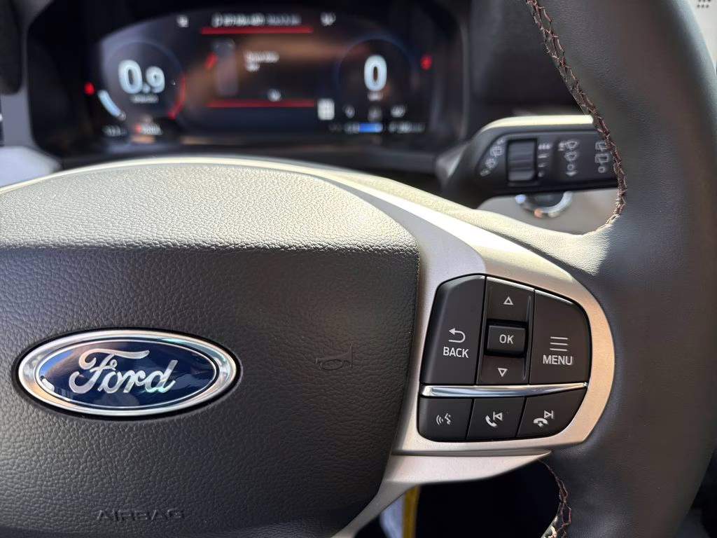 2026 Space White Metallic Ford Explorer Active RWD SUV