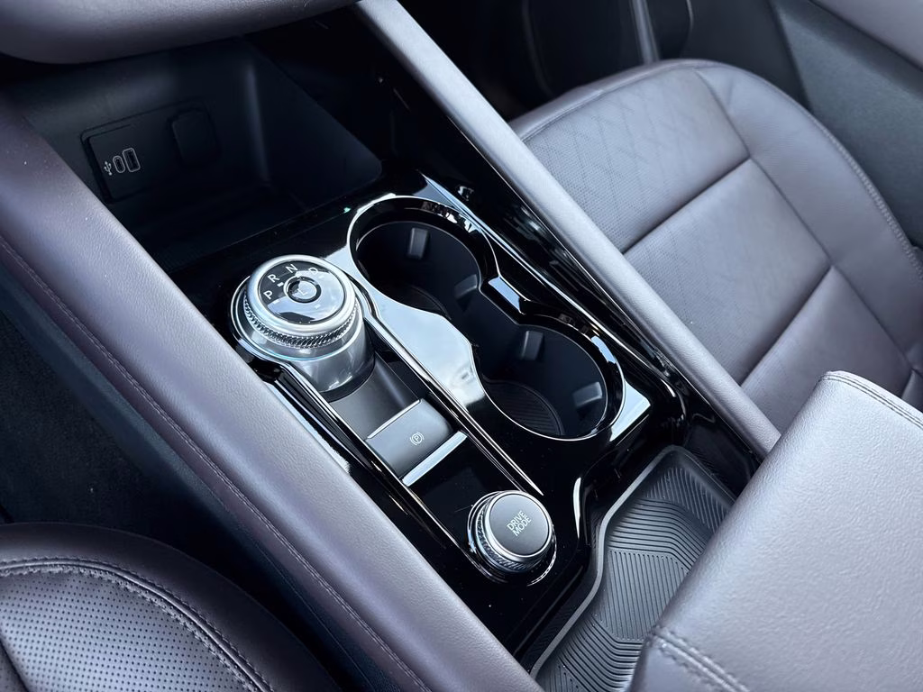 2026 Star White Metallic Tri-Coat Ford Explorer Platinum RWD SUV