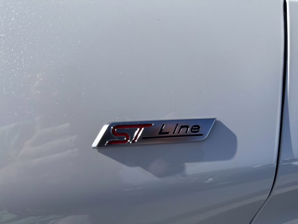 2026 White Metallic Ford Explorer ST-Line RWD SUV