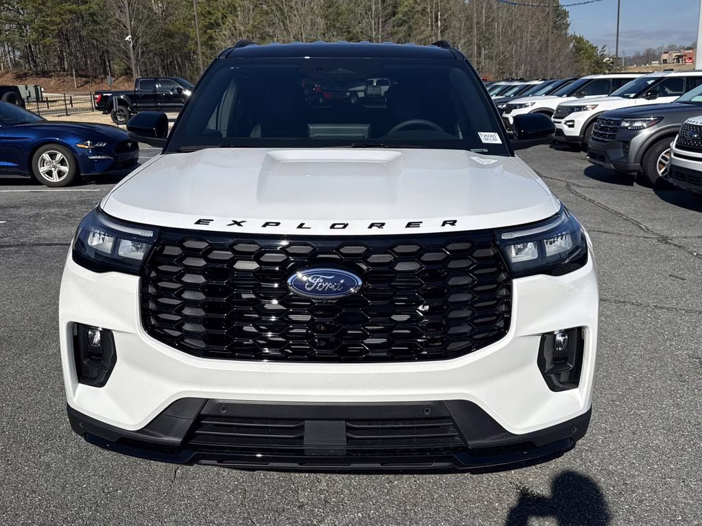 2026 White Metallic Ford Explorer ST-Line RWD SUV