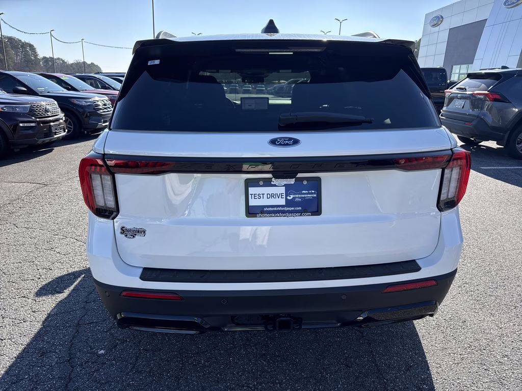 2026 White Metallic Ford Explorer ST-Line RWD SUV
