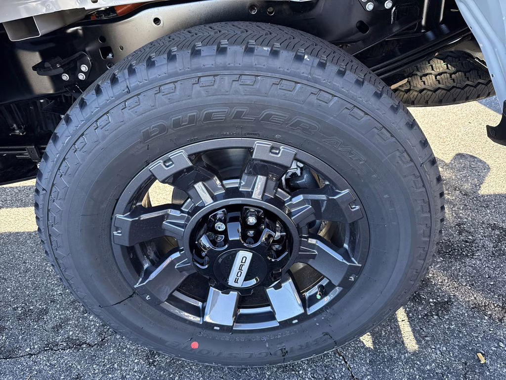 2026 Avalanche Ford Super Duty F-250 SRW XL 4X4 Truck