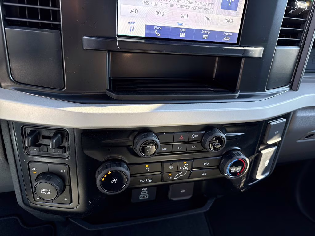 2026 Avalanche Ford Super Duty F-250 SRW XL 4X4 Truck