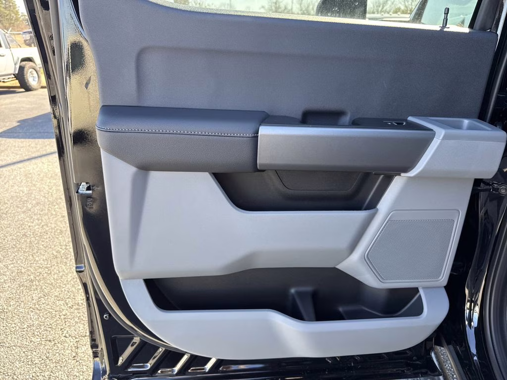 2026 Black Metallic Ford Super Duty F-250 SRW XL 4X4 Truck