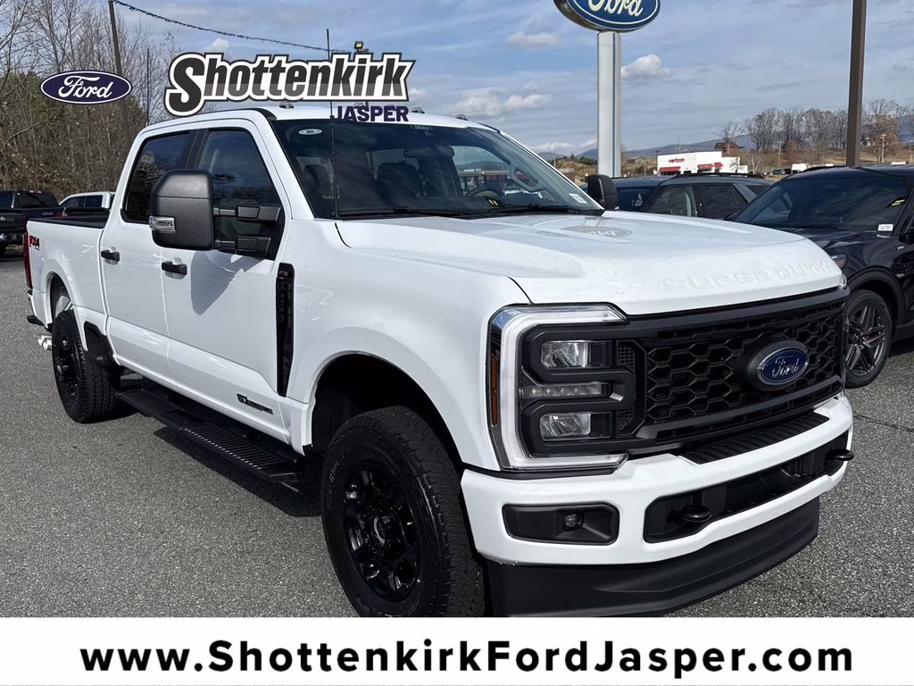 2026 Oxford White Ford Super Duty F-250 SRW XL 4X4 Truck