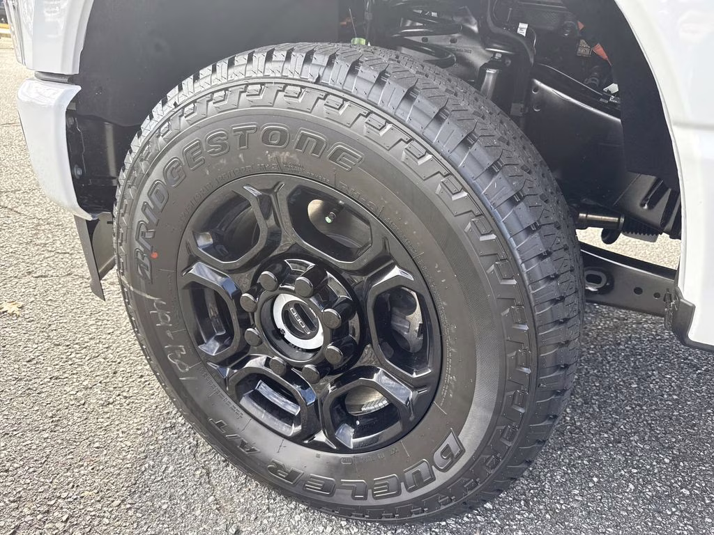 2026 Oxford White Ford Super Duty F-250 SRW XL 4X4 Truck