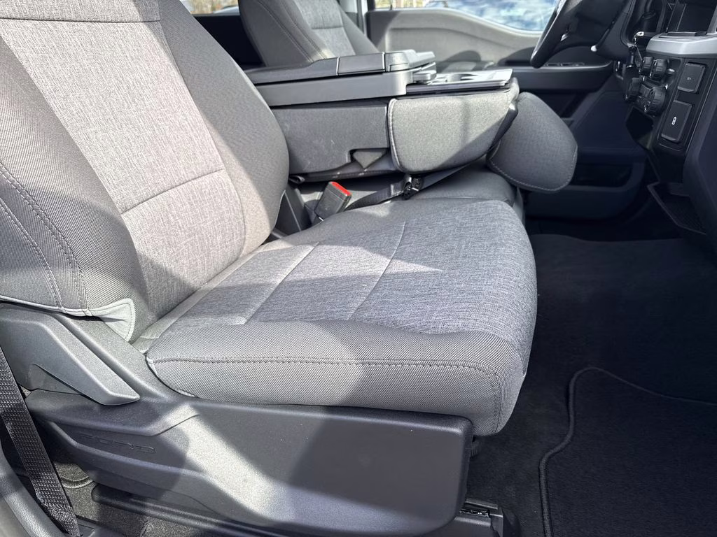 2026 Oxford White Ford Super Duty F-250 SRW XL 4X4 Truck