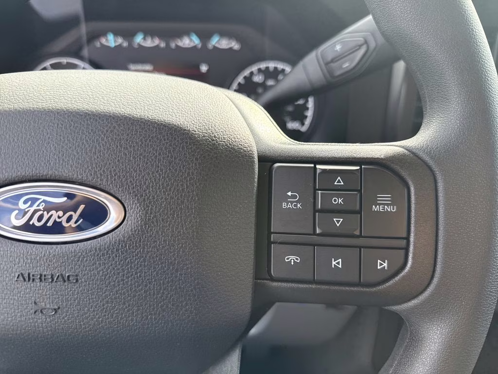 2026 Oxford White Ford Super Duty F-250 SRW XL 4X4 Truck