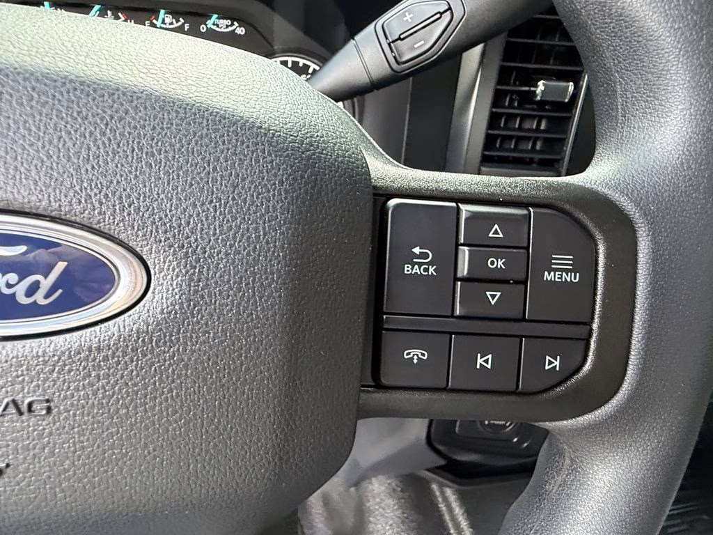 2026 Oxford White Ford Super Duty F-350 SRW XL RWD Truck