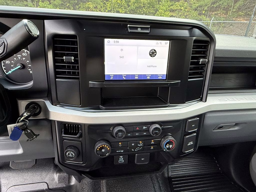 2026 Oxford White Ford Super Duty F-350 SRW XL RWD Truck