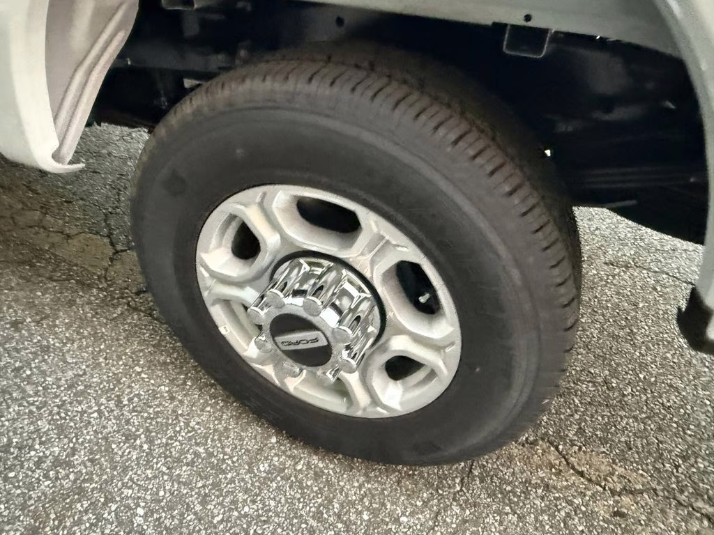 2026 Oxford White Ford Super Duty F-350 SRW XL RWD Truck