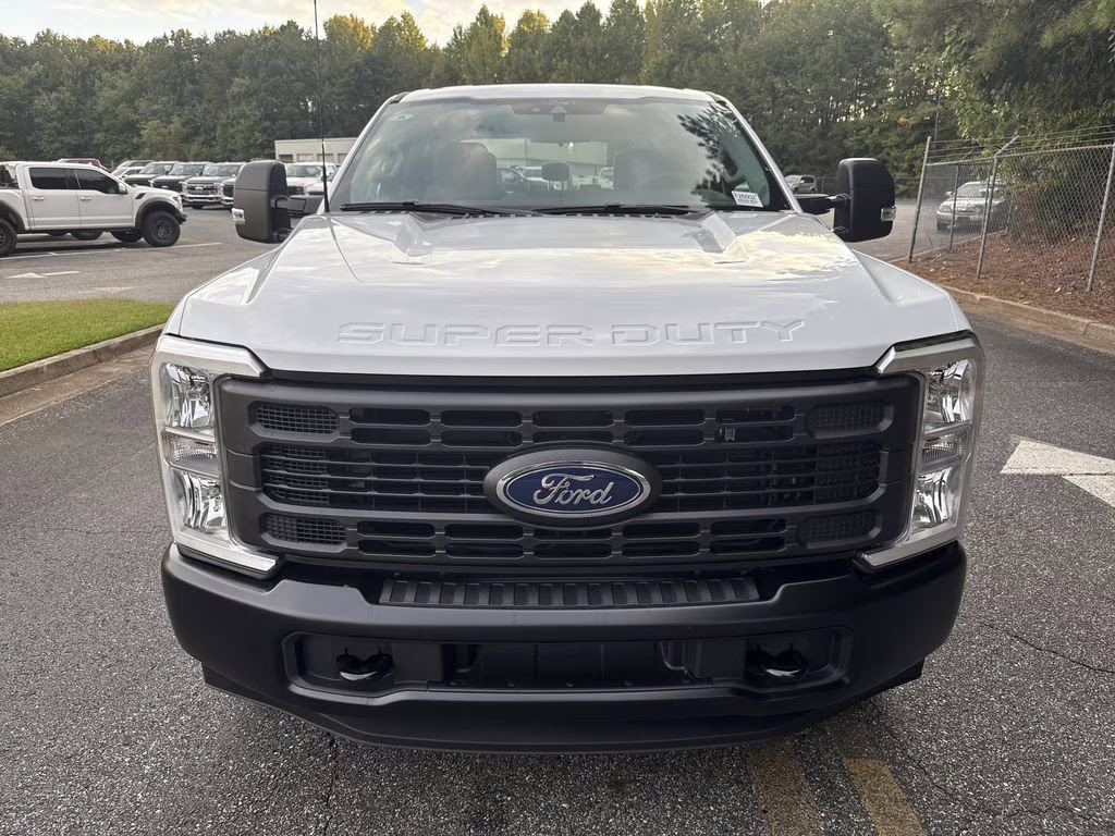2026 Oxford White Ford Super Duty F-350 SRW XL RWD Truck
