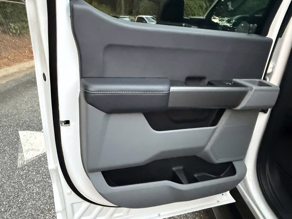 2026 Oxford White Ford Super Duty F-350 SRW XL RWD Truck