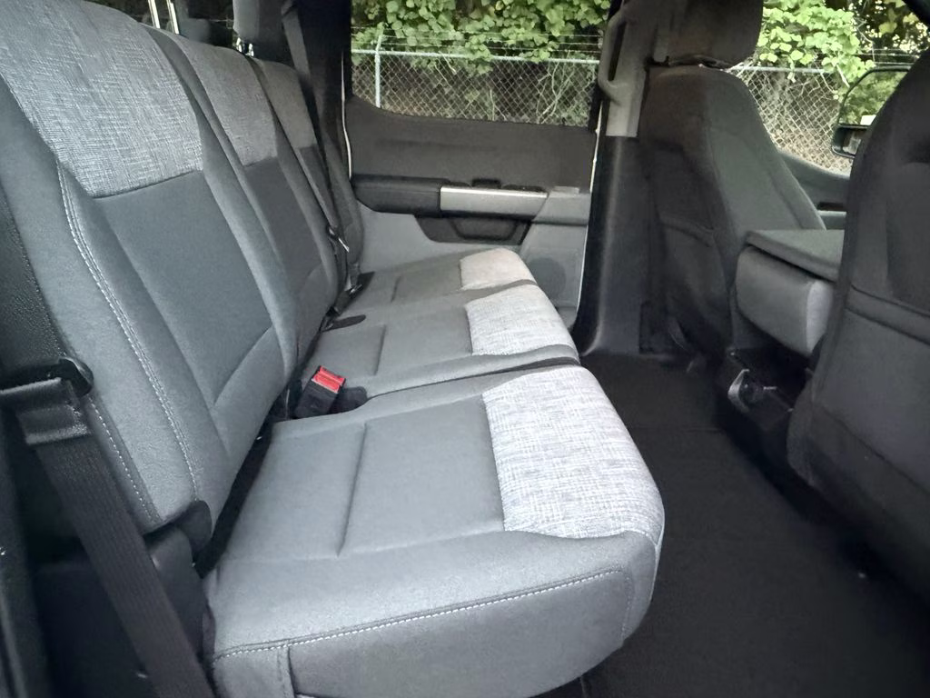 2026 Oxford White Ford Super Duty F-350 SRW XLT RWD Truck