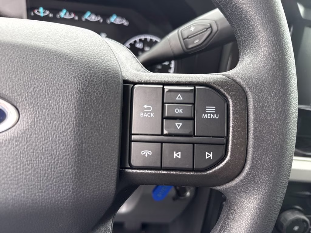 2026 Oxford White Ford Super Duty F-350 SRW XLT RWD Truck