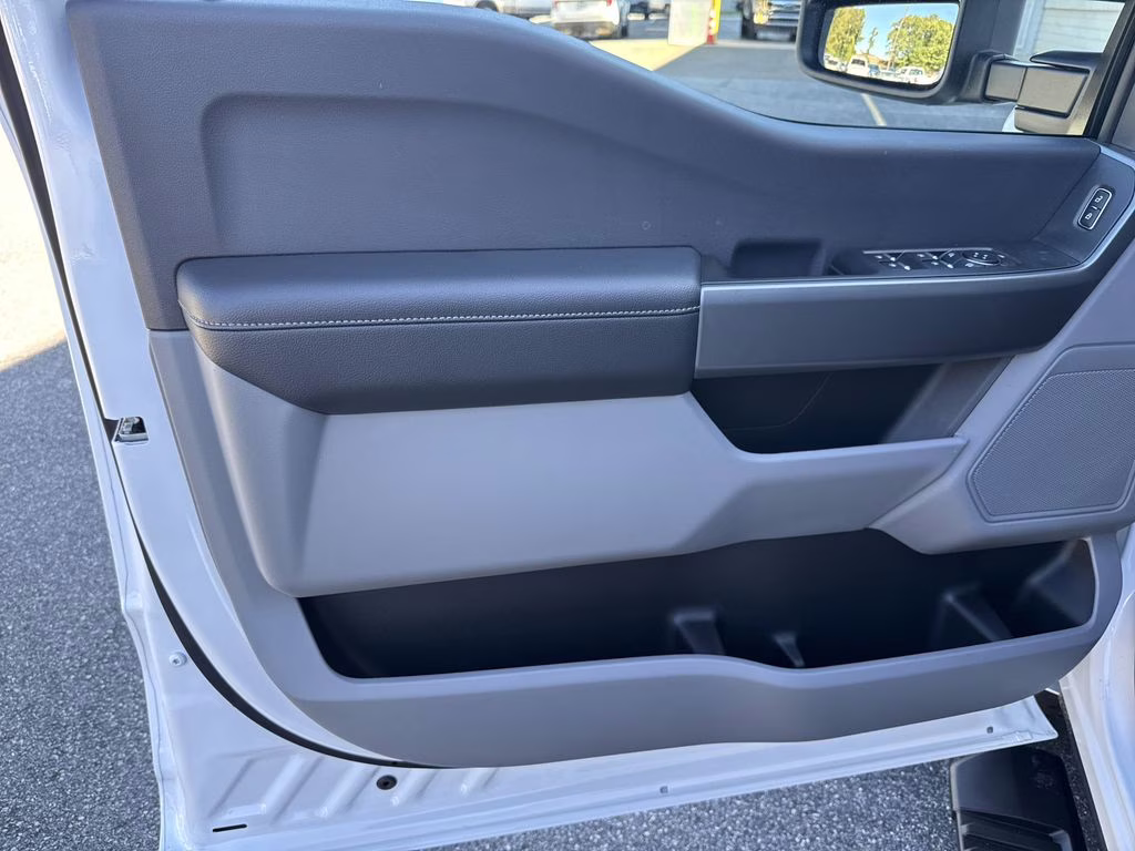 2026 Oxford White Ford Super Duty F-350 SRW XL 4X4 Truck