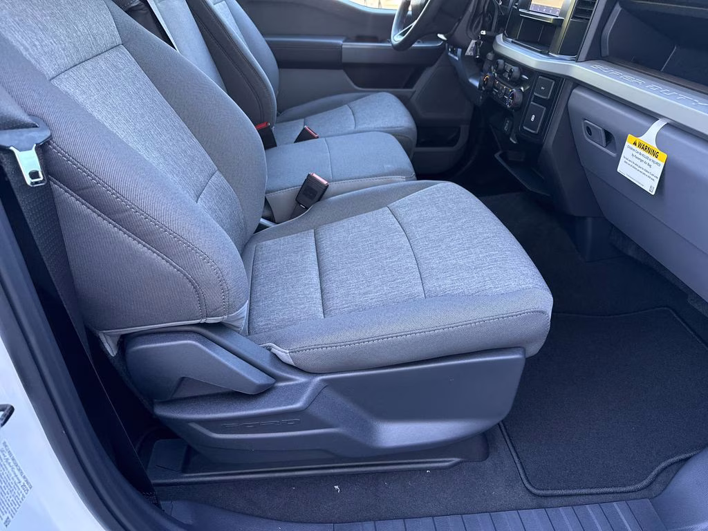 2026 Oxford White Ford Super Duty F-350 SRW XL 4X4 Truck