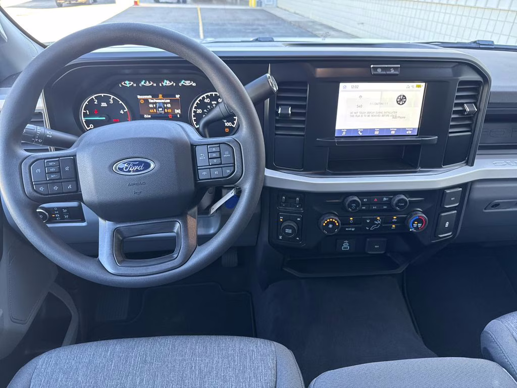 2026 Oxford White Ford Super Duty F-350 SRW XL 4X4 Truck