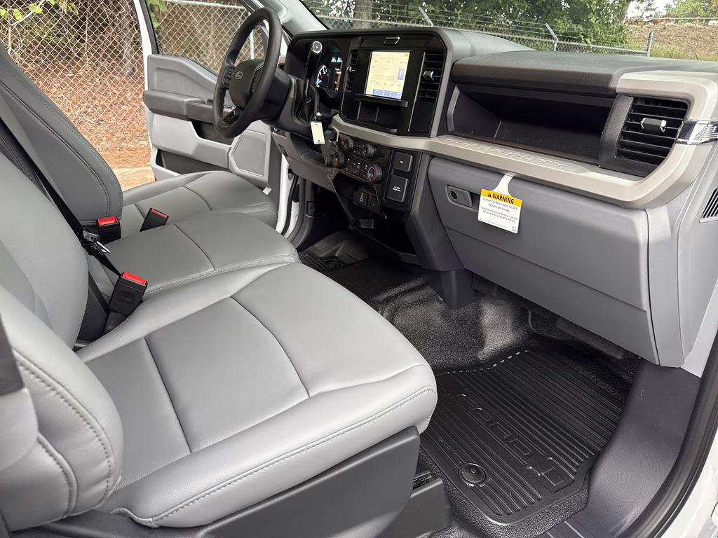 2026 Oxford White Ford Super Duty F-350 SRW XL RWD Truck