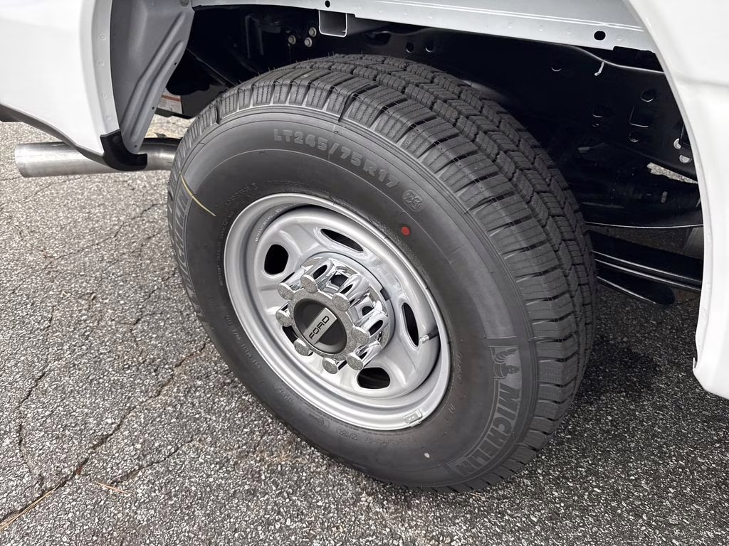 2026 Oxford White Ford Super Duty F-350 SRW XL RWD Truck