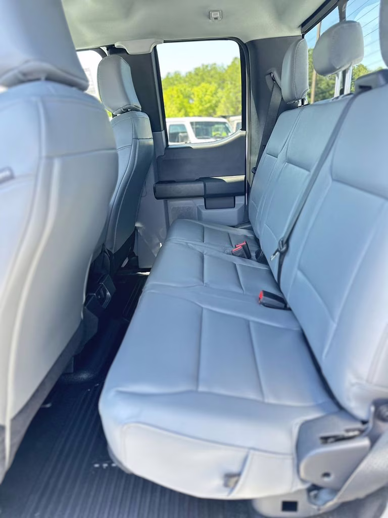 2025 Oxford White Ford Super Duty F-350 SRW XL RWD Truck