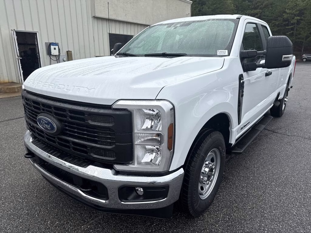2026 Oxford White Ford Super Duty F-350 SRW XL RWD Truck