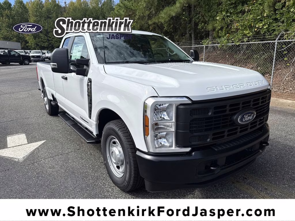 2026 Oxford White Ford Super Duty F-350 SRW XL RWD Truck