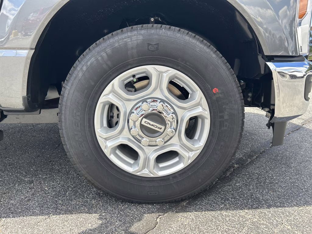 2026 Carbonized Gray Metallic Ford Super Duty F-250 SRW XLT RWD Truck