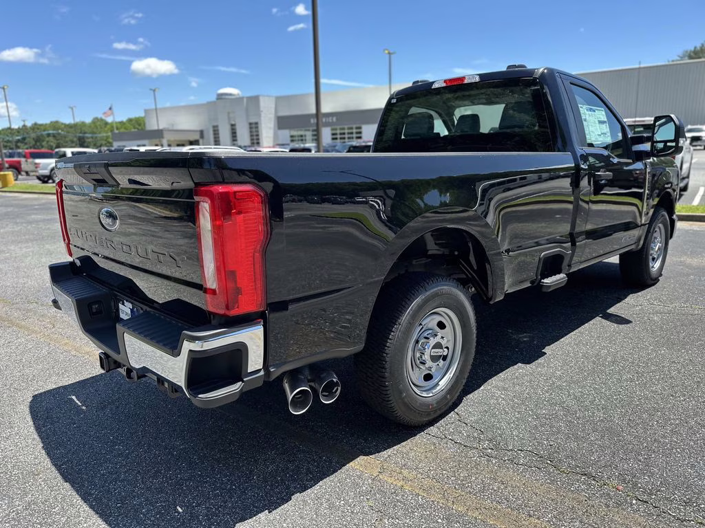 2025 Agate Black Metallic Ford Super Duty F-250 SRW XL RWD Truck