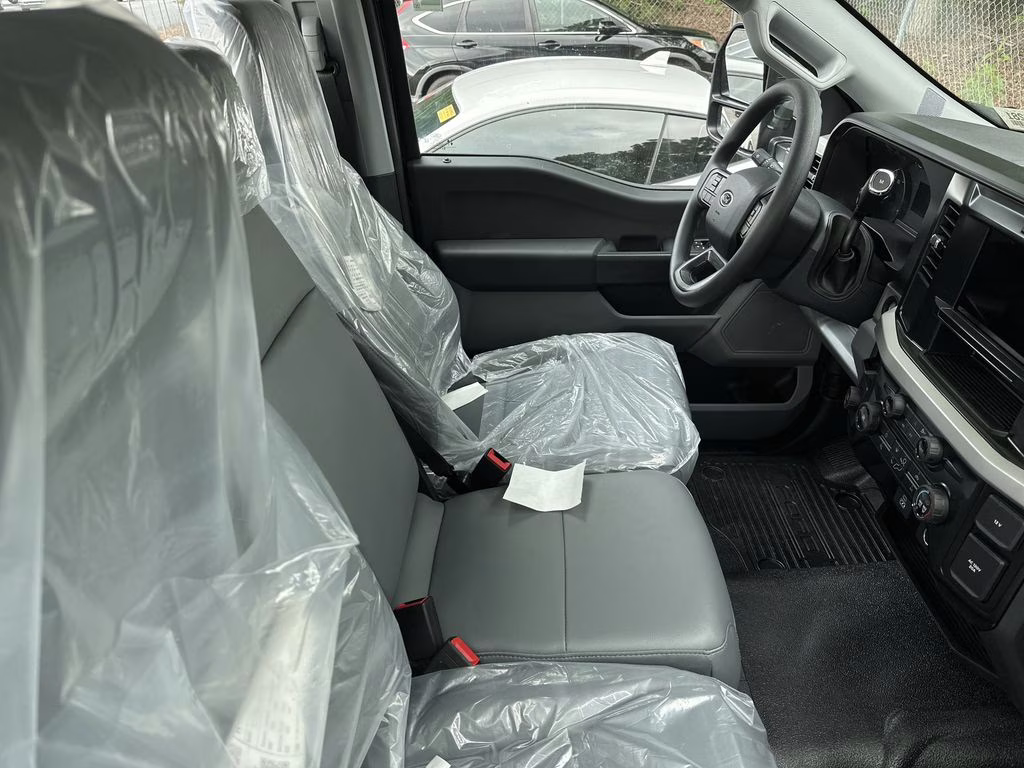 2025 Agate Black Metallic Ford Super Duty F-250 SRW XL RWD Truck