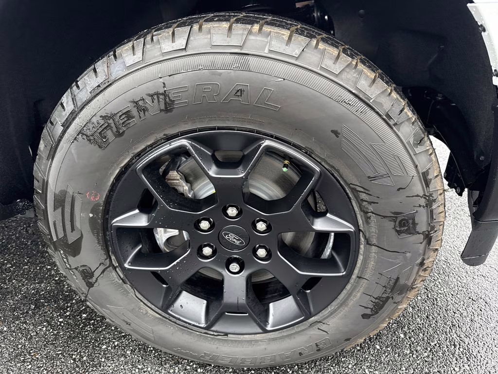 2025 Oxford White Ford F-150 STX 4X4 Truck