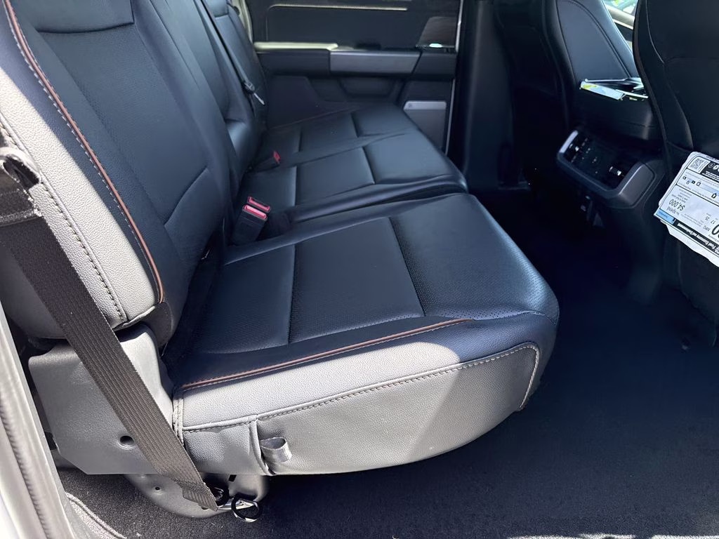 2026 Oxford White Ford F-150 Lariat RWD Truck