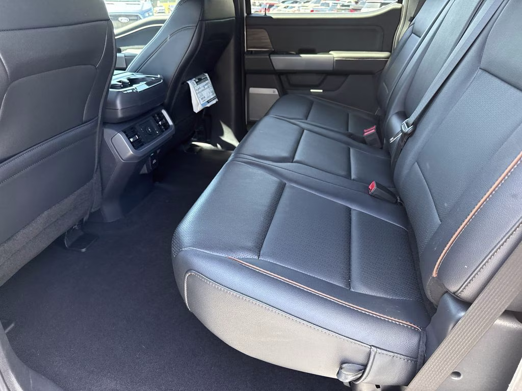 2026 Oxford White Ford F-150 Lariat RWD Truck