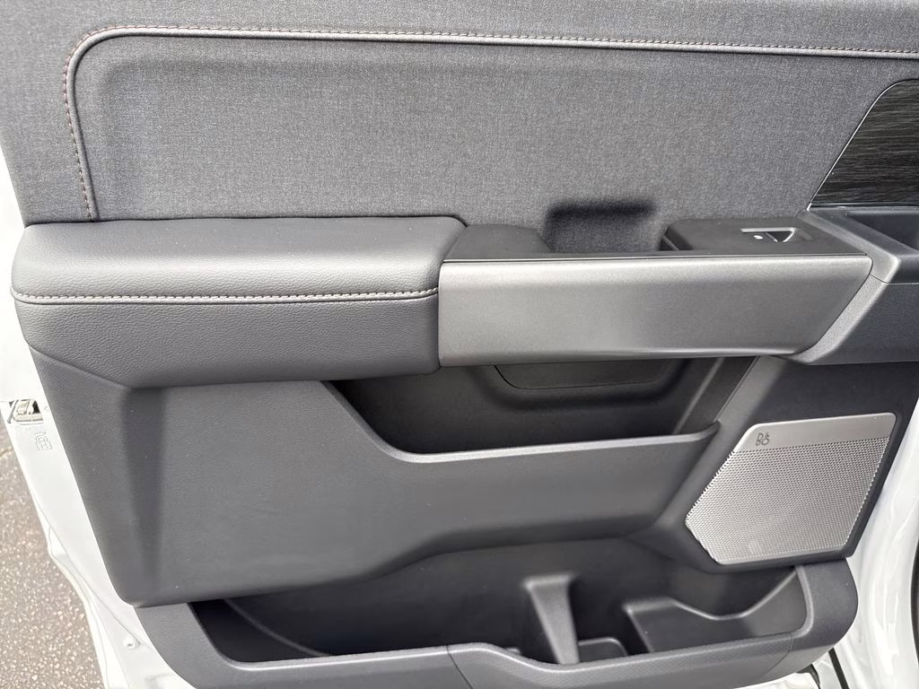 2026 Oxford White Ford F-150 Lariat RWD Truck